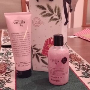 Philosophy Sweet Vanilla Fig Body Lotion & Hydrating Shower Gel NEW